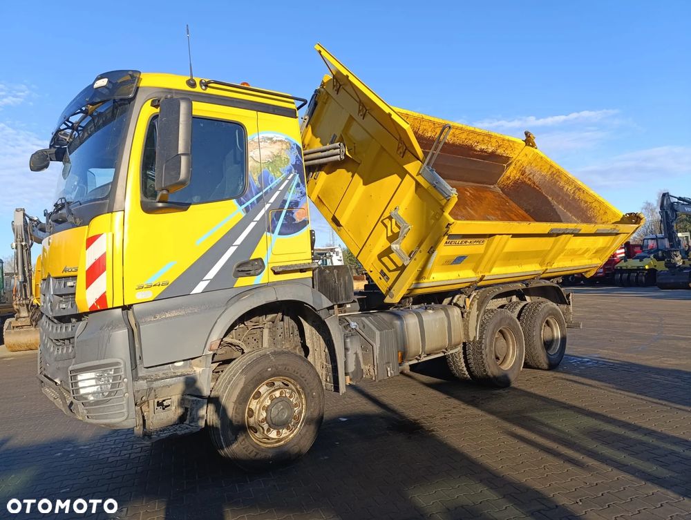 Mercedes-Benz Arocs 3348 - 3