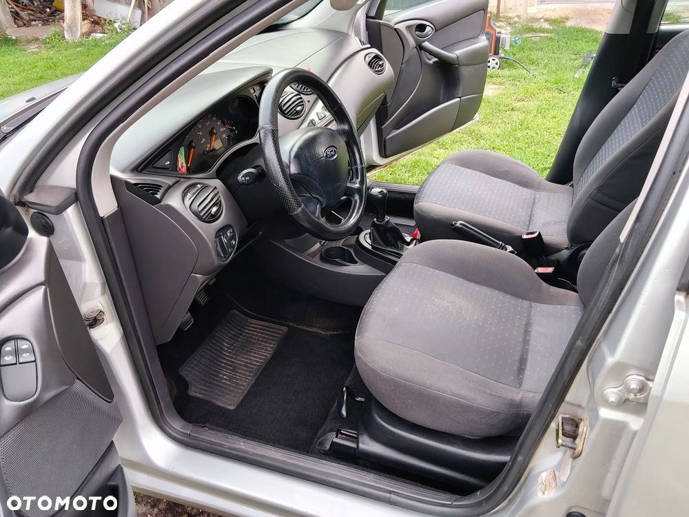 Ford Focus - 7