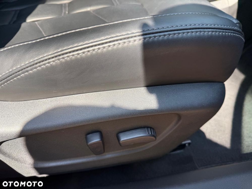 Nissan Qashqai 1.6 DIG-T Tekna+ - 23