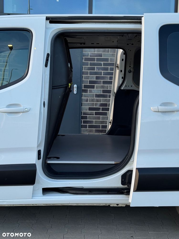 Opel Combo Life - 27