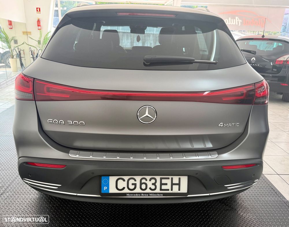 Mercedes-Benz EQA 300 4Matic - 6
