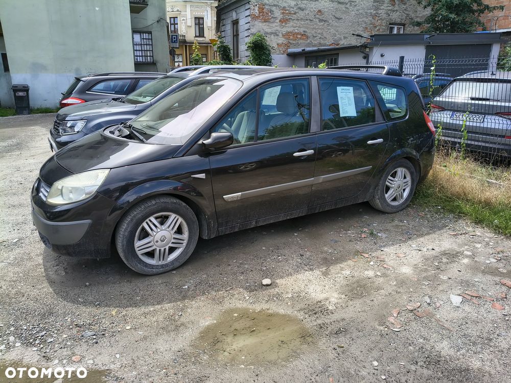 Renault Scenic 2.0 Confort Privilege - 3