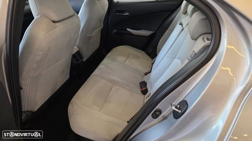 Lexus UX 250h Executive - 51