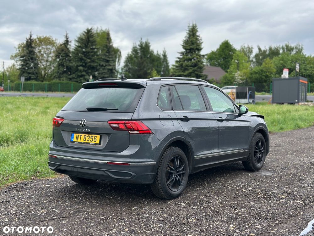 Volkswagen Tiguan - 17
