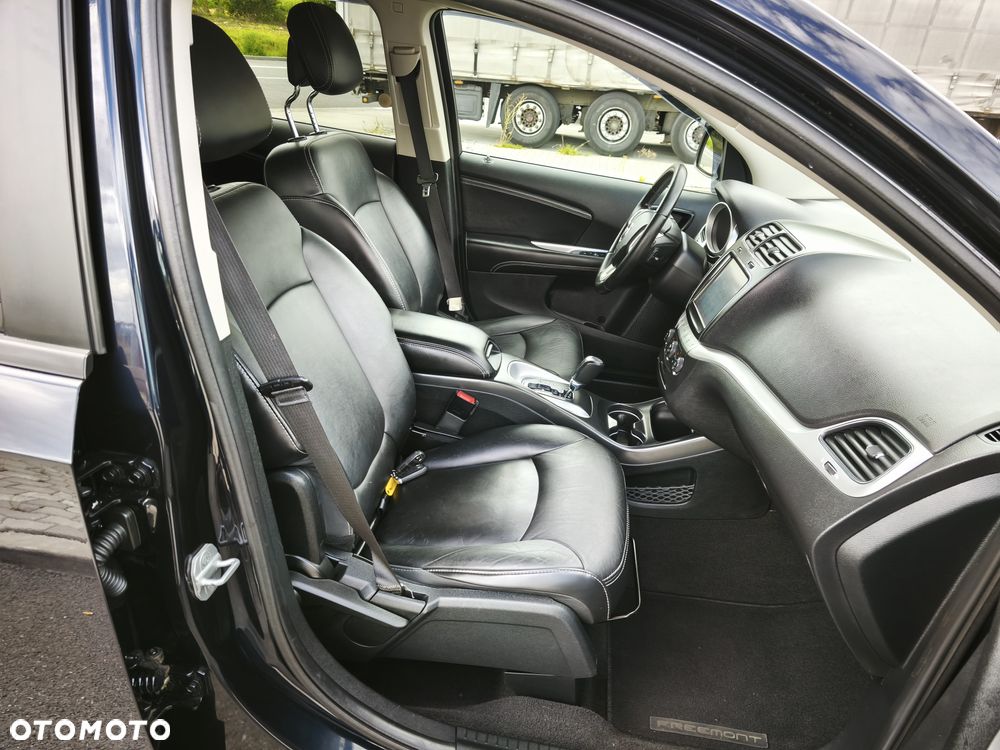 Fiat Freemont 2.0 Multijet 16V DPF Automatik Allrad Lounge - 14