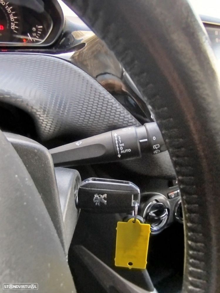 Peugeot 2008 1.2 PureTech Style - 18