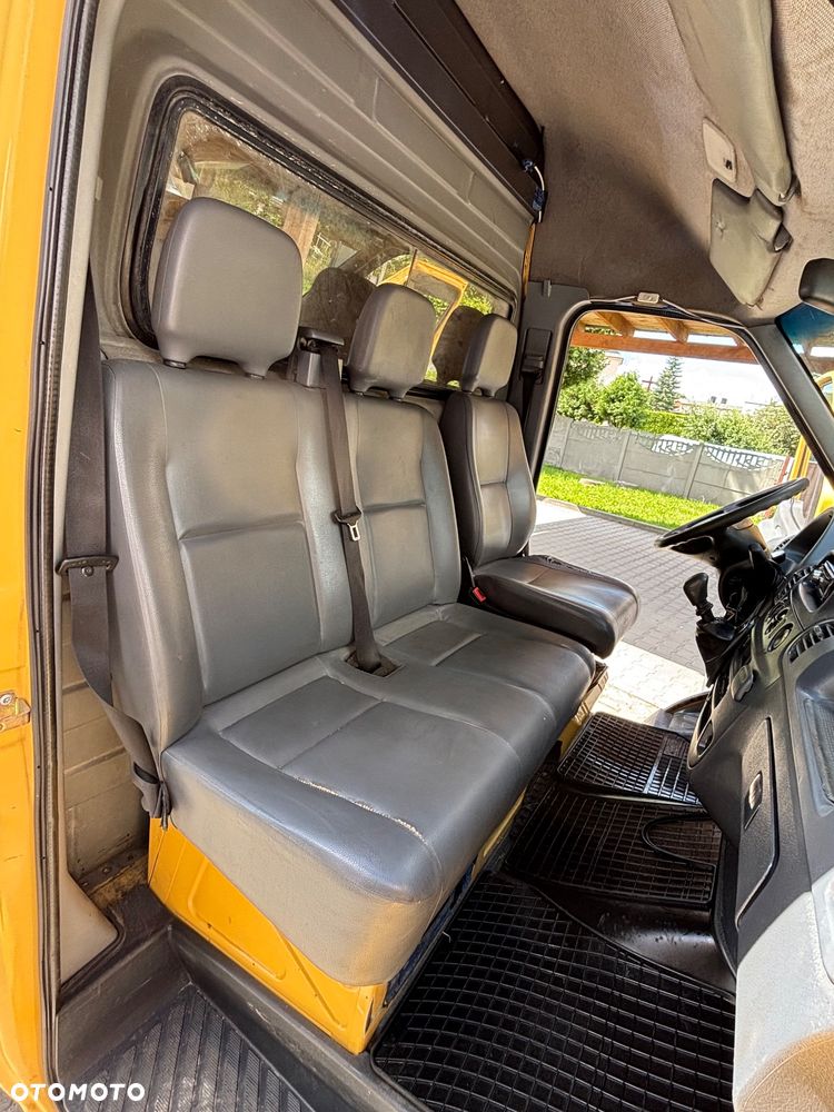 Mercedes-Benz 311 CDI - 13