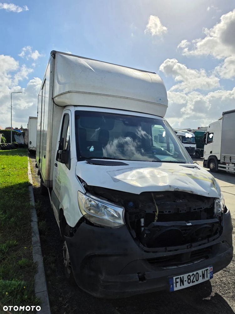 Mercedes-Benz Sprinter - 4