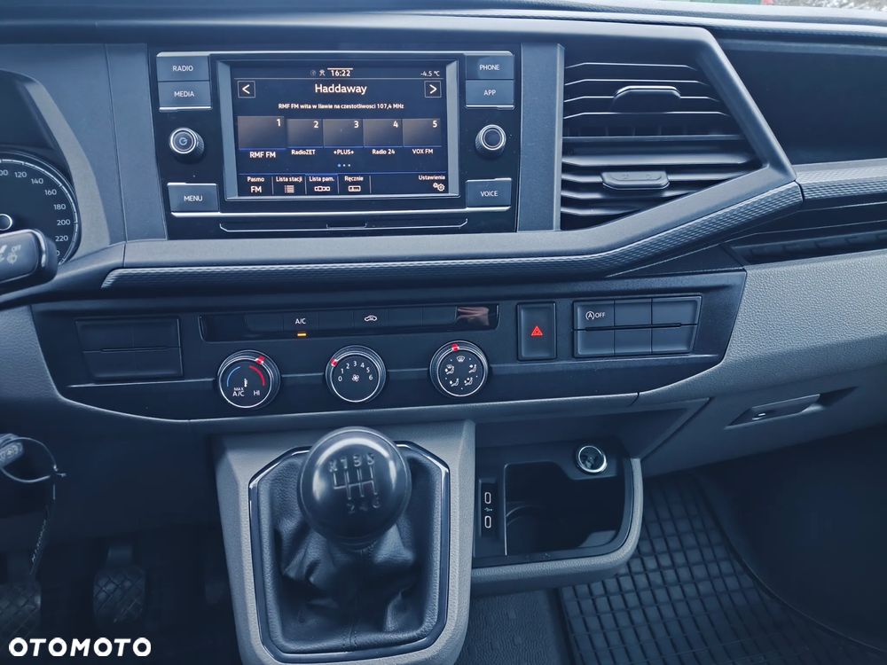 Volkswagen Transporter - 23