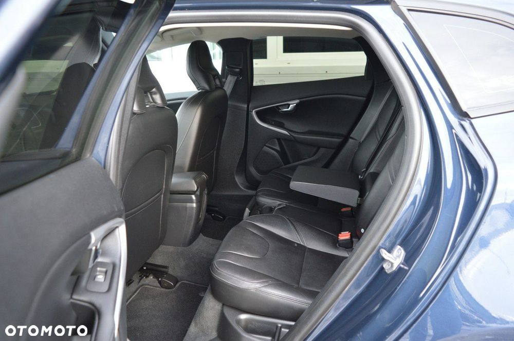 Volvo V40 D2 - 31
