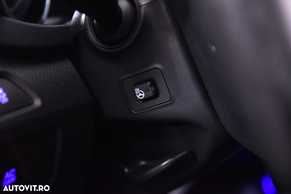 Hyundai Grand Santa Fe - 15