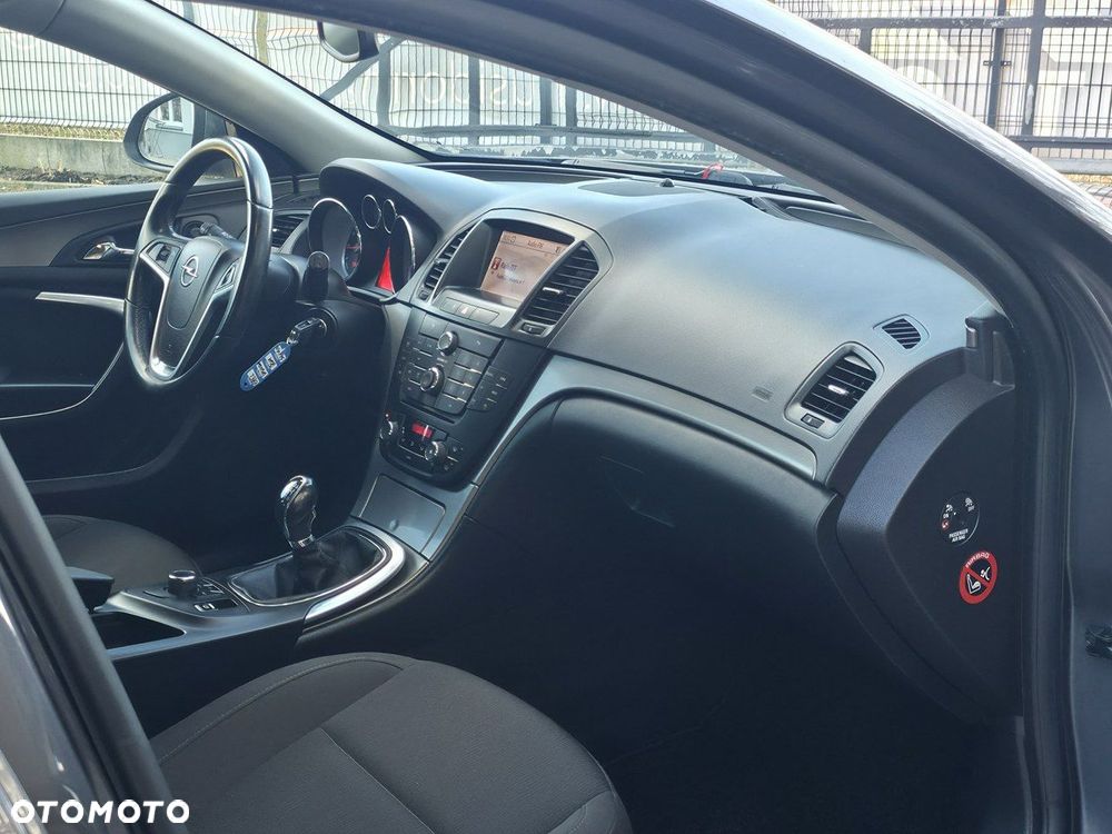 Opel Insignia - 10