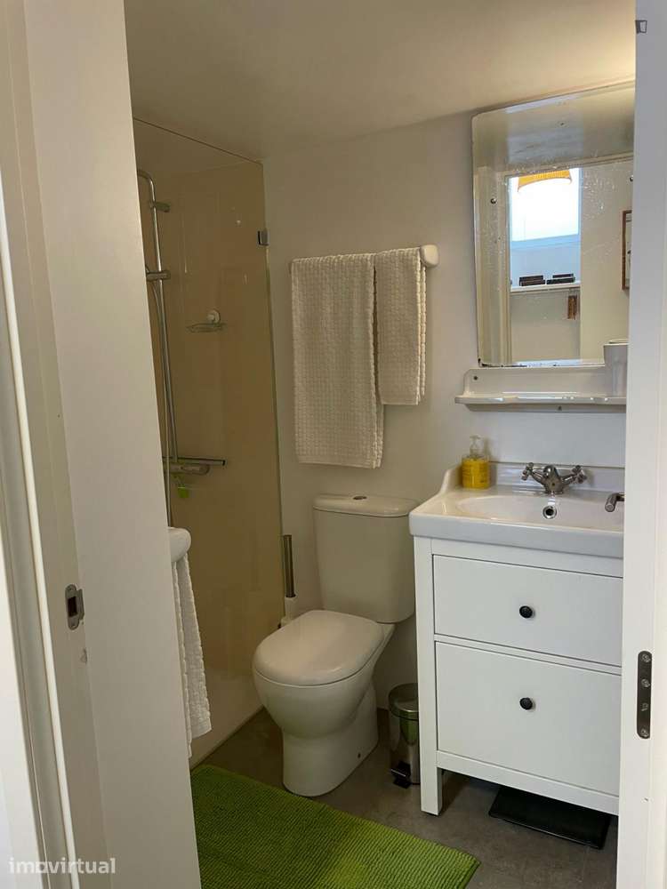 Casa com 1 quartos - localizado em São Bento Lisbon - Grande imagem: 2/13