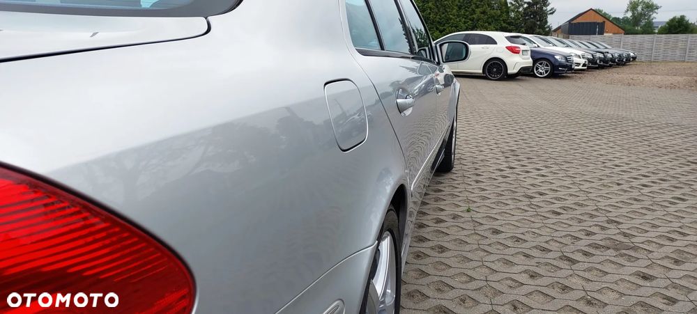 Mercedes-Benz Klasa E 200 Kompressor Automatik Avantgarde - 28