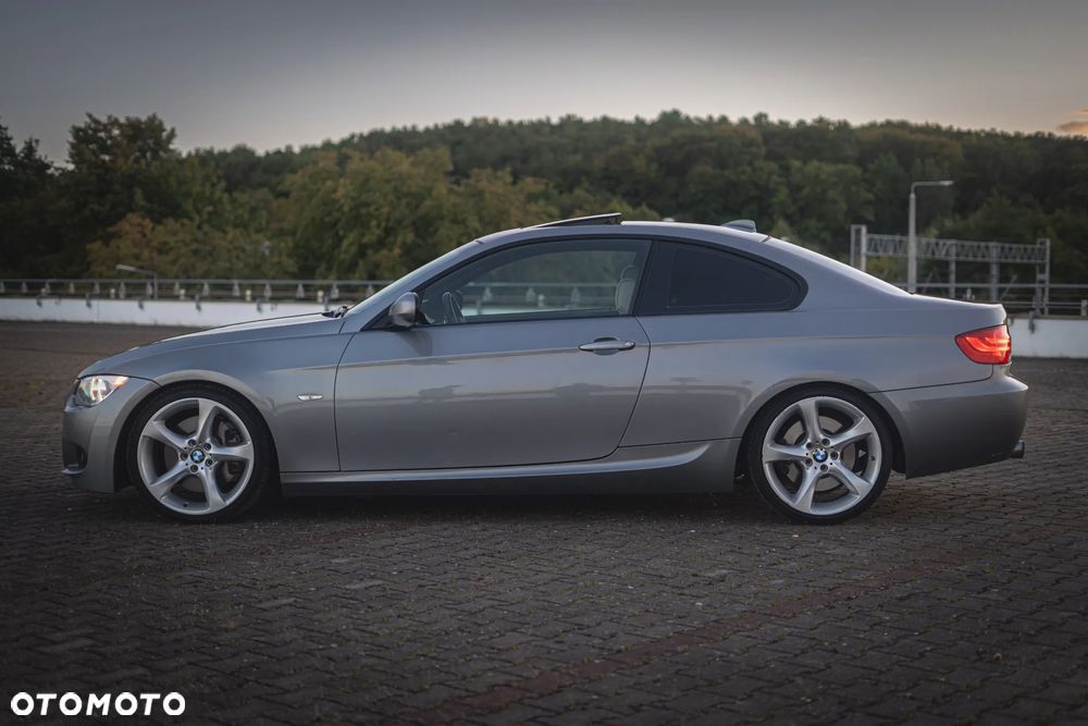 BMW Seria 3 335i - 3