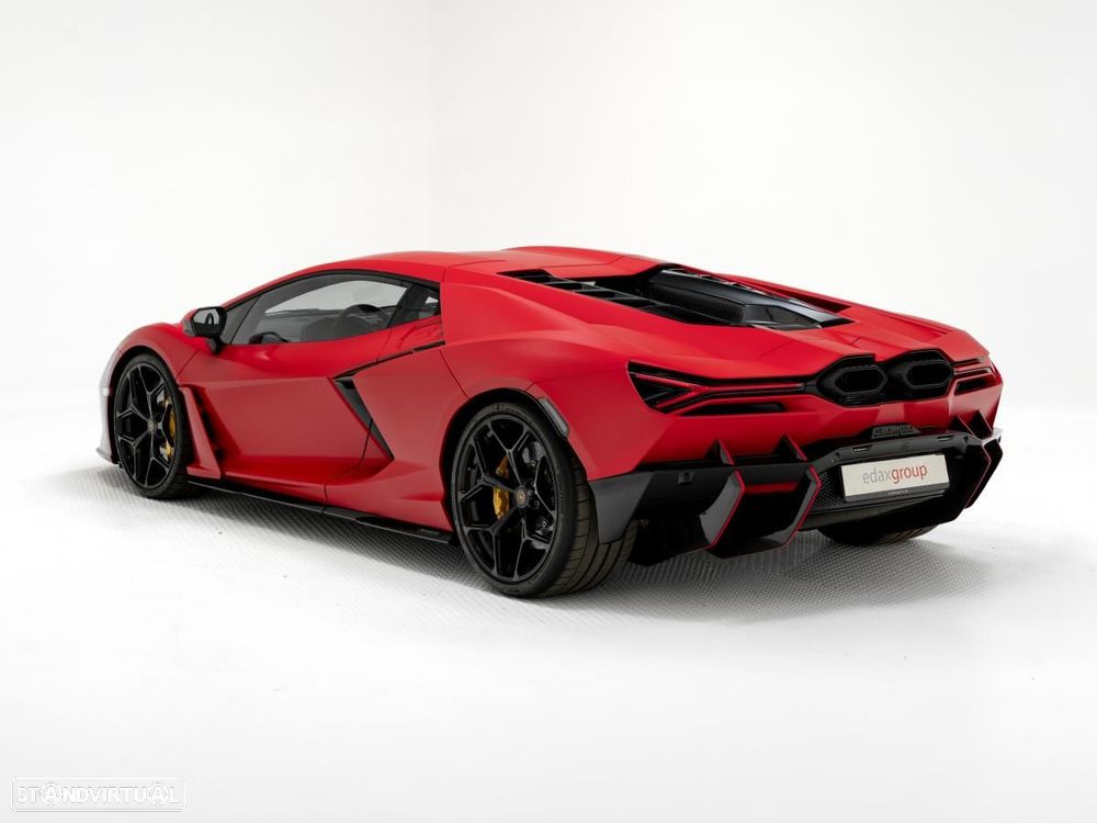 Lamborghini Revuelto - 5