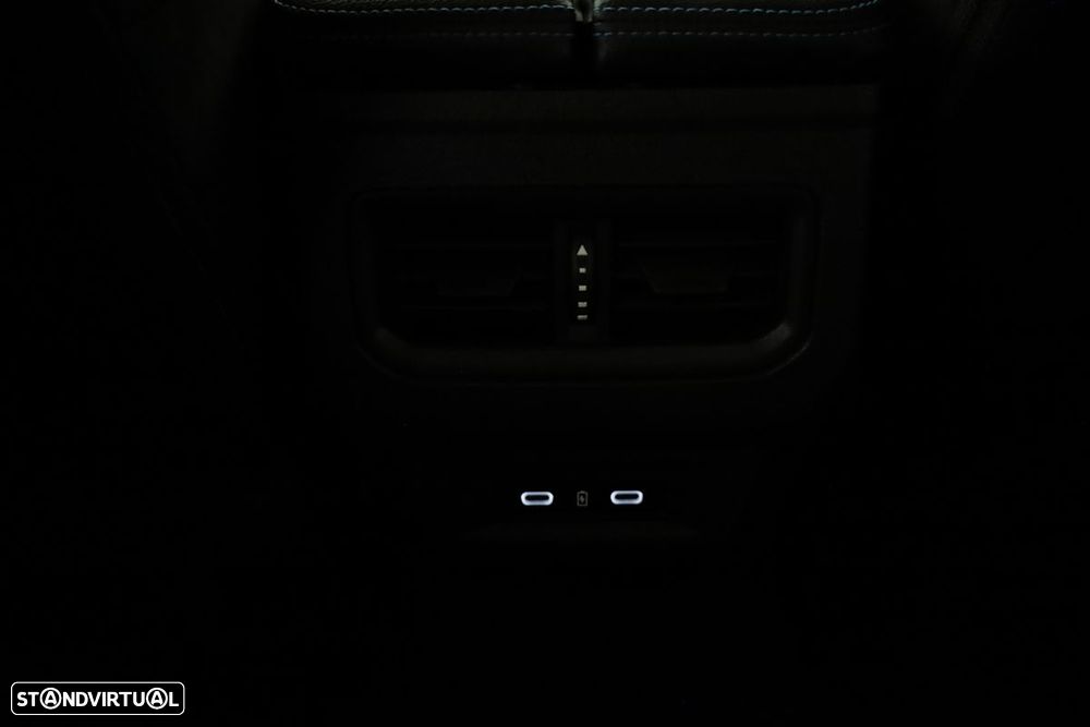 Renault Austral 1.2 E-Tech Iconic Espirit - 25