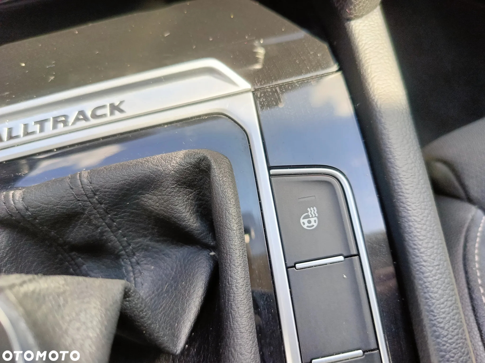 Volkswagen Passat Alltrack 2.0 TDI Bi-Turbo SCR 4Mot DSG - 24