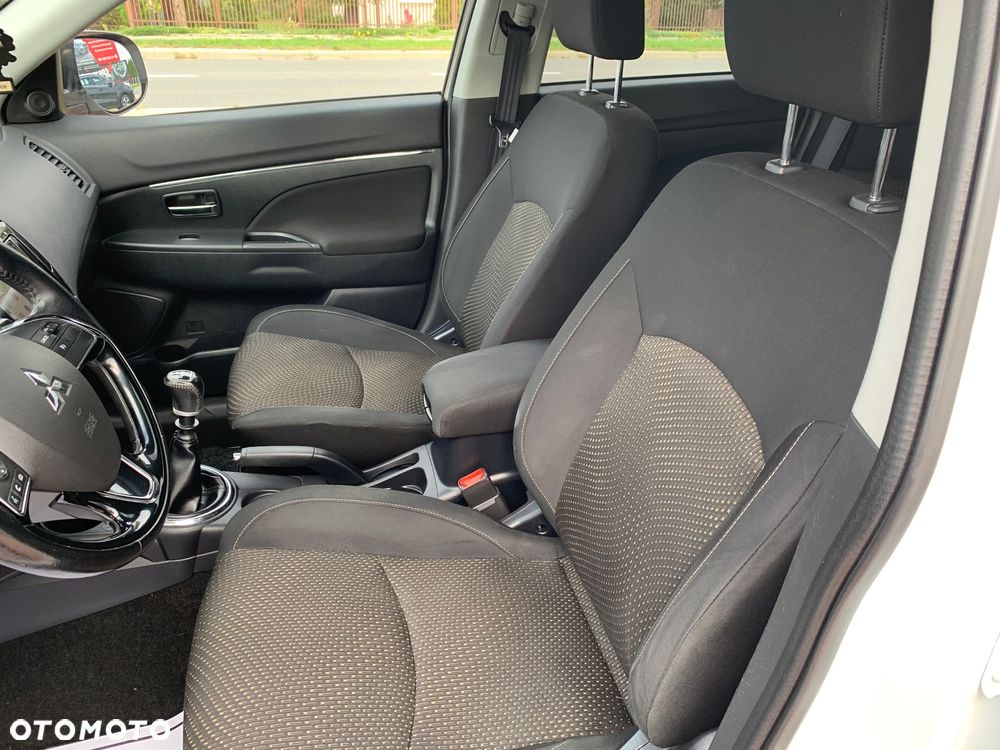 Mitsubishi ASX 1.6 DI-D 2WD Top - 24