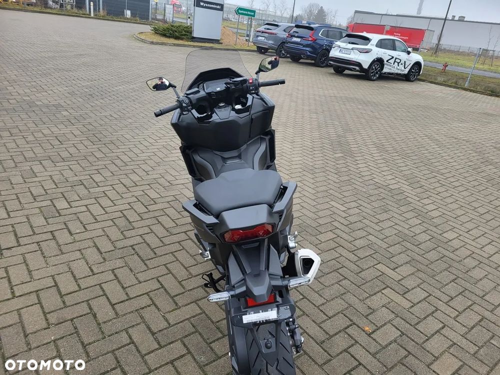 Honda NSS - 8