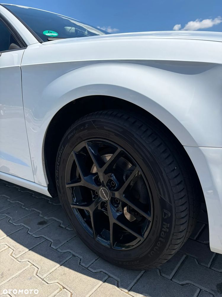 Audi A3 3-drzwiowe 1.4 TFSI S tronic Ambiente - 10