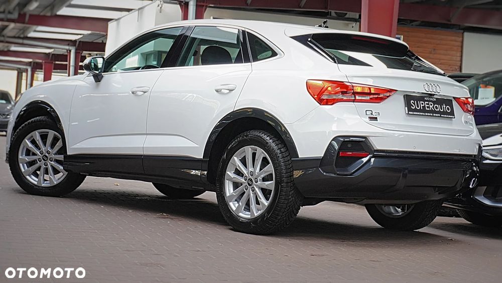 Audi Q3 Sportback - 8