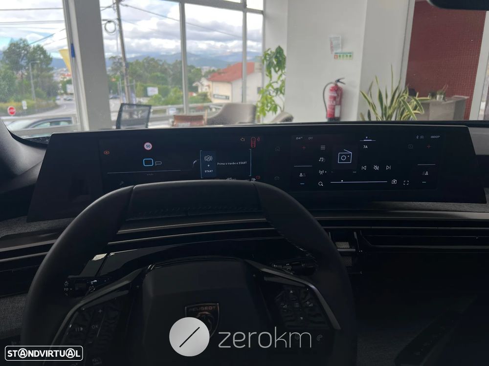 Peugeot 3008 1.2 Hybrid Allure e-DCS6 — fotografia 7