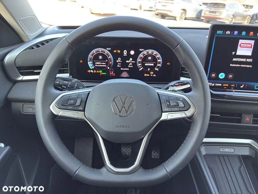 Volkswagen T-Roc - 14