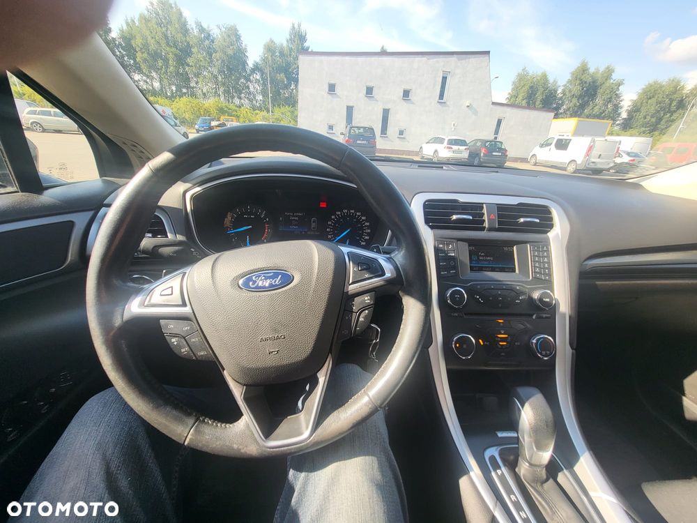 Ford Fusion 2.0 EcoBoost Titanium - 9