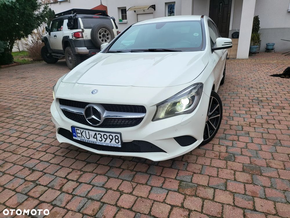 Mercedes-Benz CLA 200 - 2