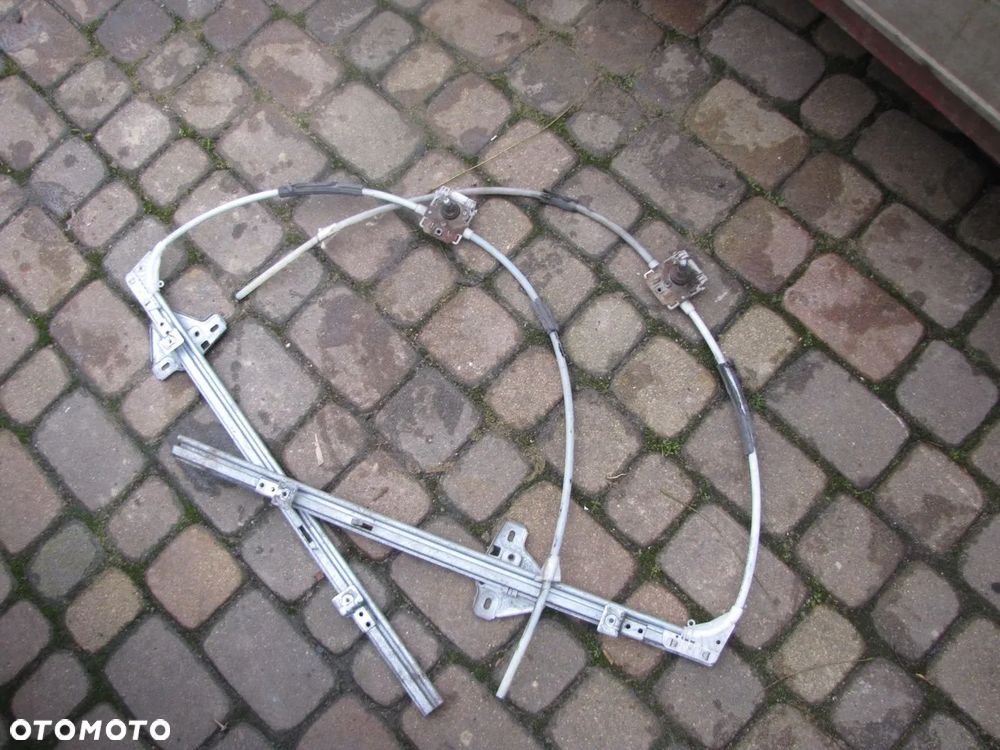 Iveco daily III 99-06r 35s12 35s17 2,3 3,0 drzwi wał resory elektryka zwrotnice pompa wysokiego ciśnienia elementy wnętrza skrzynka bezpieczników i inne części - 10