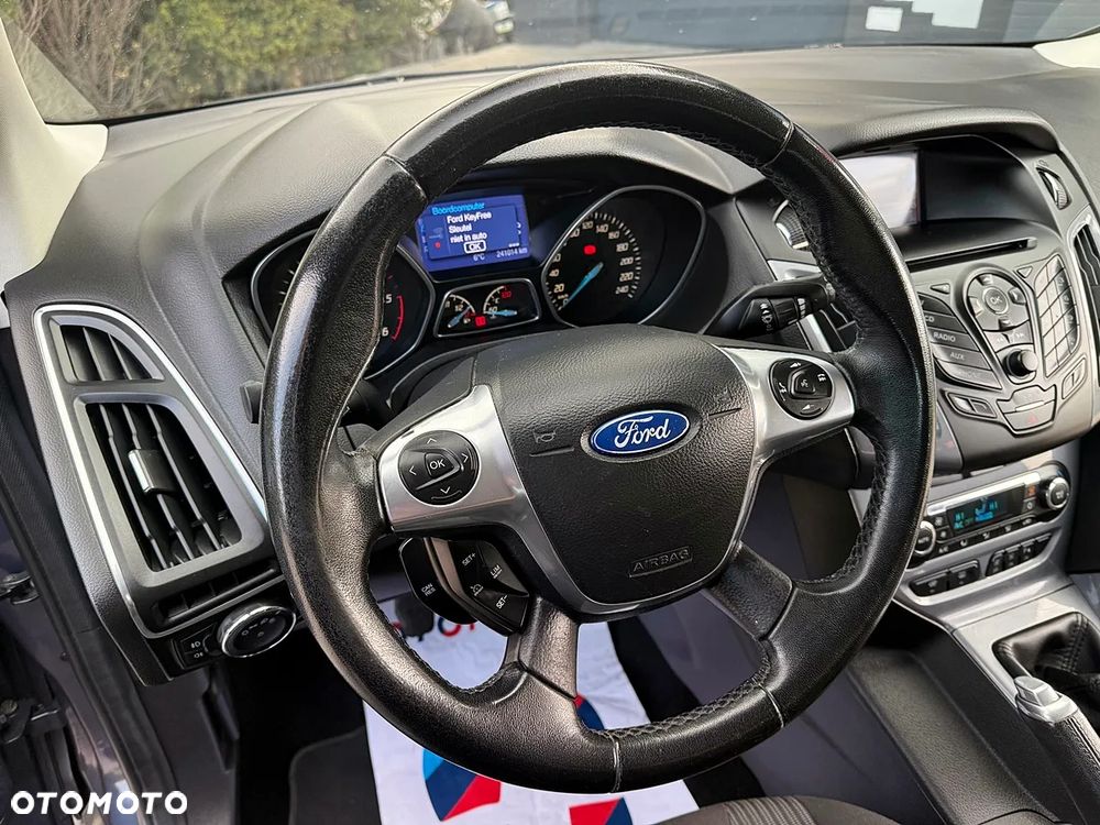 Ford Focus - 21