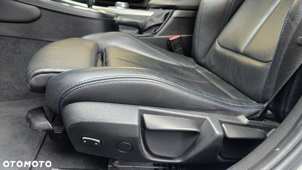 BMW Seria 1 M140i Shadow sport - 32