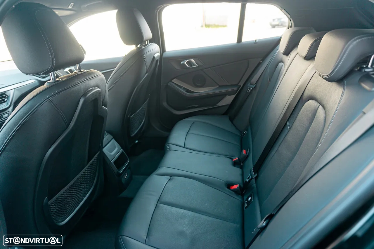 BMW 116 d Pack Desportivo M Auto - 12