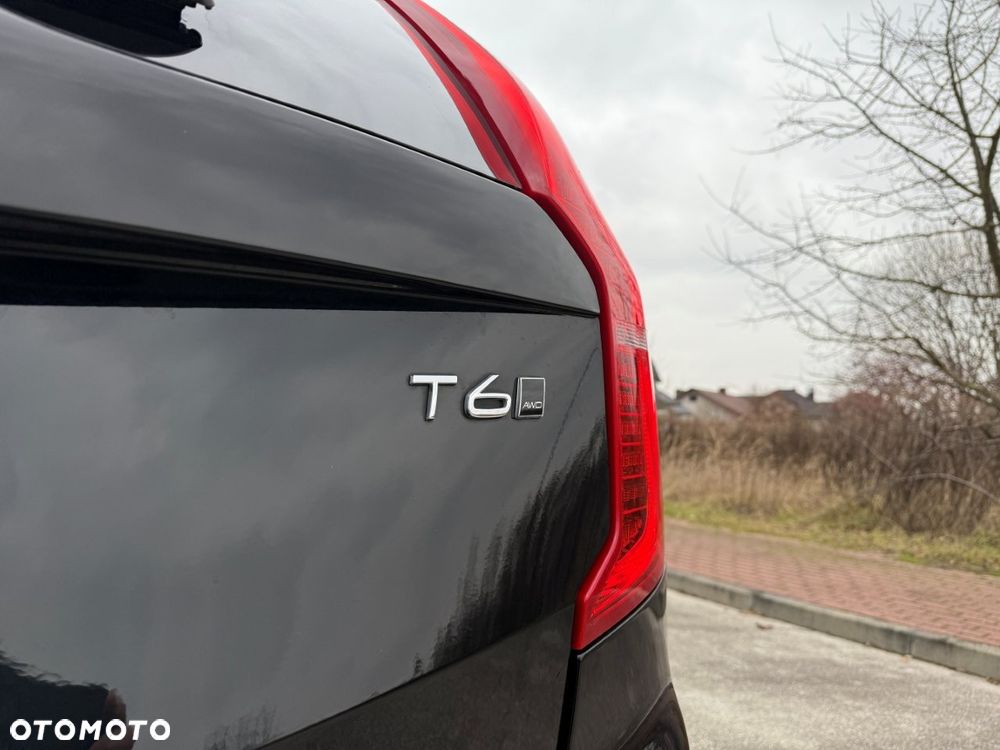 Volvo XC 90 T6 AWD Geartronic Momentum - 9