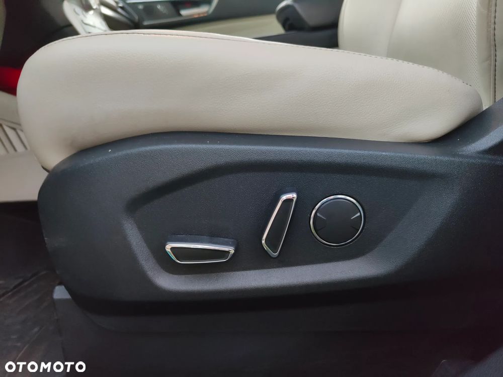 Ford Edge - 28