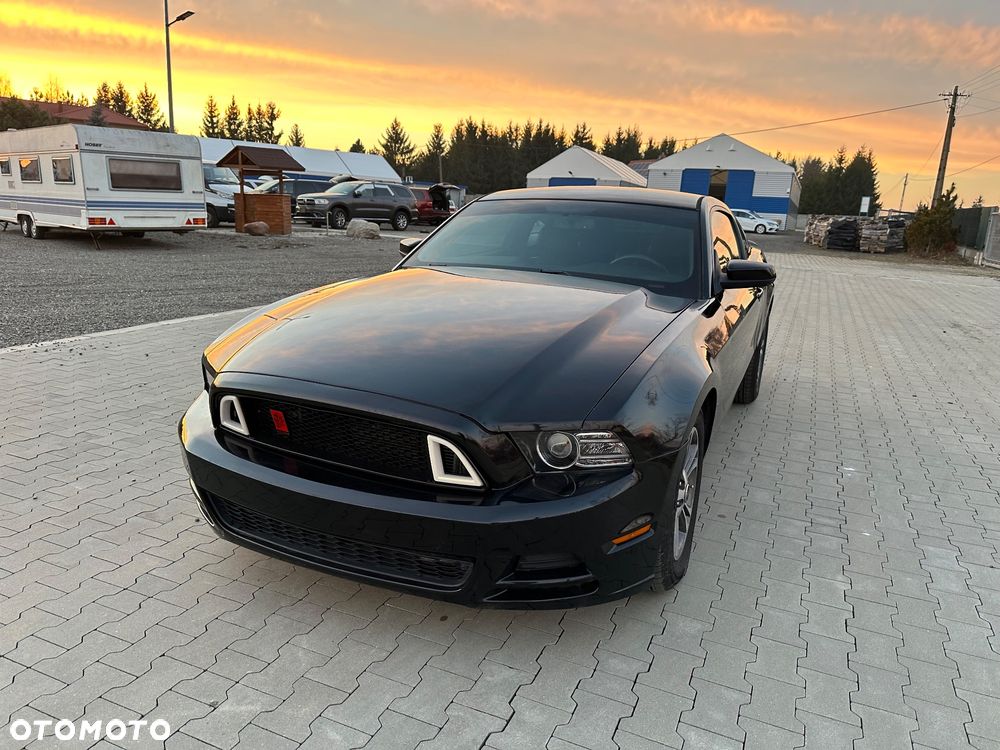Ford Mustang 3.7 V6 Premium - 19