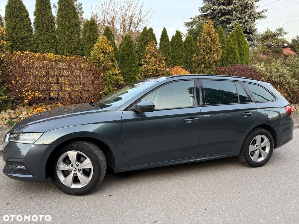 Skoda Octavia 2.0 TDI DSG Sportline - 2