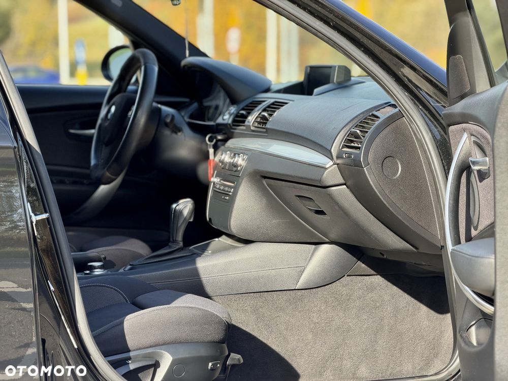 BMW Seria 1 - 25