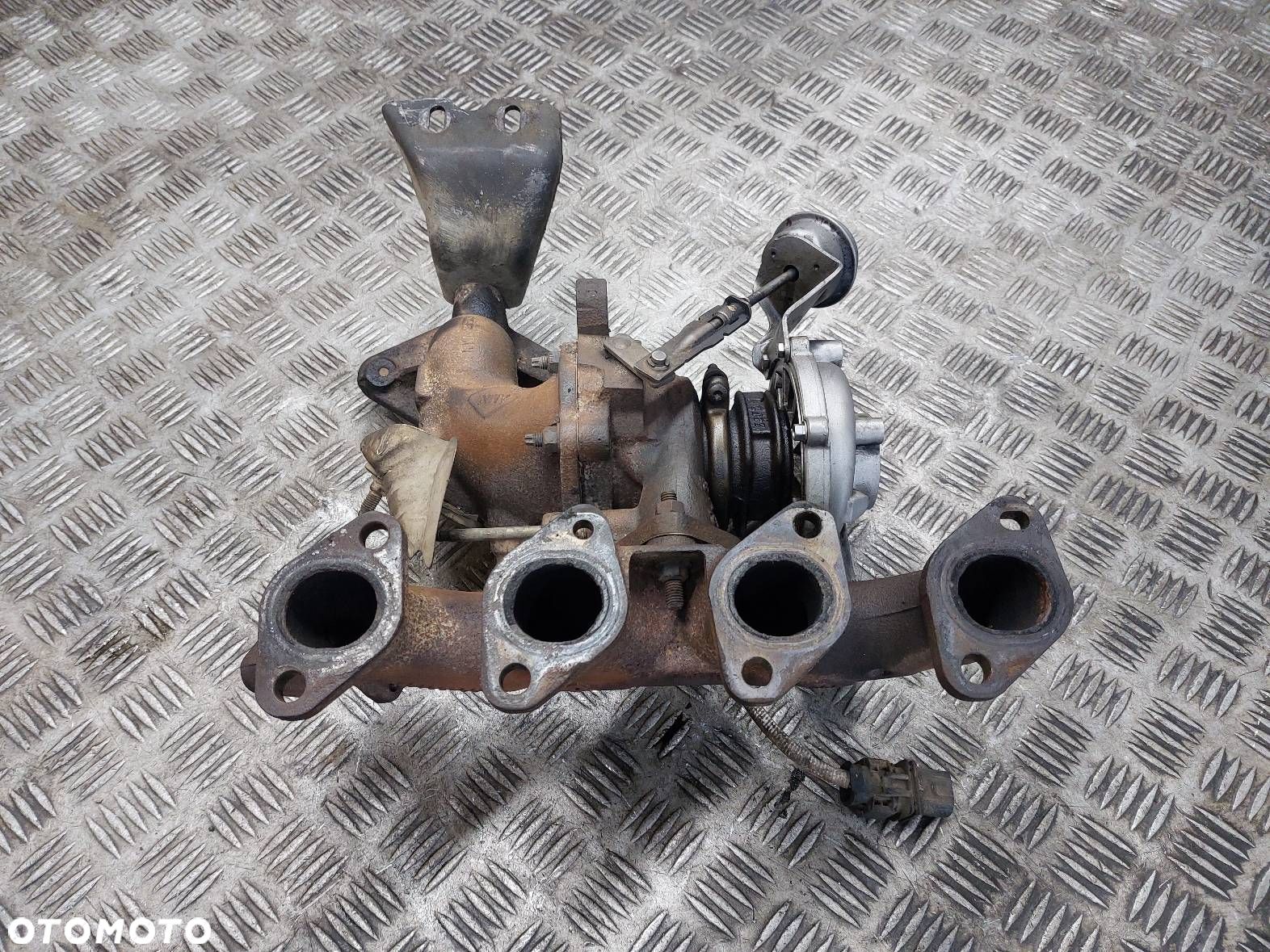 TURBOSPRĘŻARKA TURBINA RENAULT MASTER III 2.3 DCI H8200822404 - 1