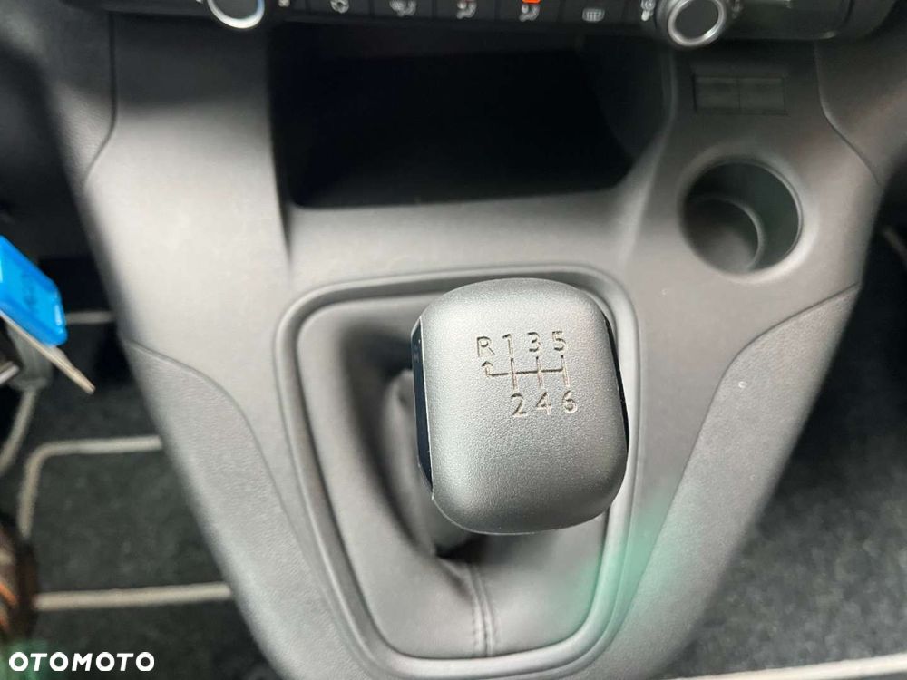 Opel Combo - 17