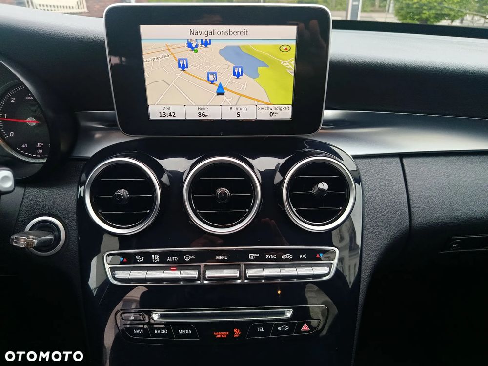 Mercedes-Benz Klasa C 200 BlueTEC 7G-TRONIC Edition 1 - 26