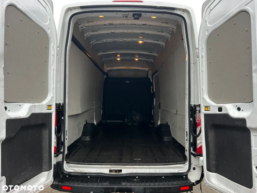 Ford Transit - 8