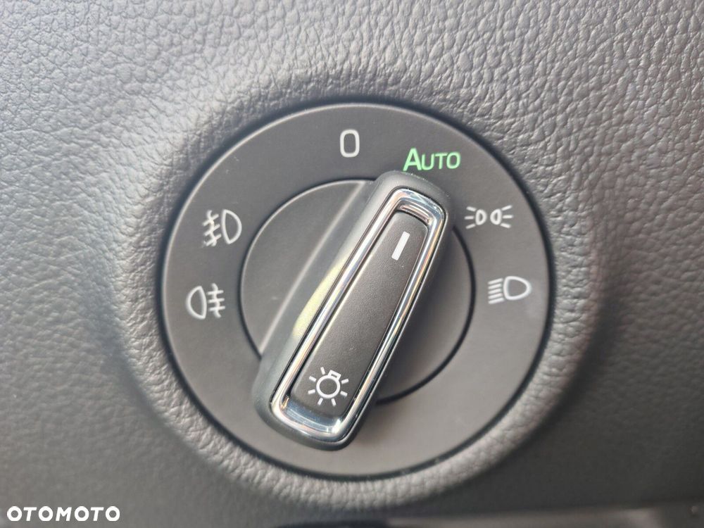 Skoda Superb 2.0 TDI SCR Sportline DSG - 10