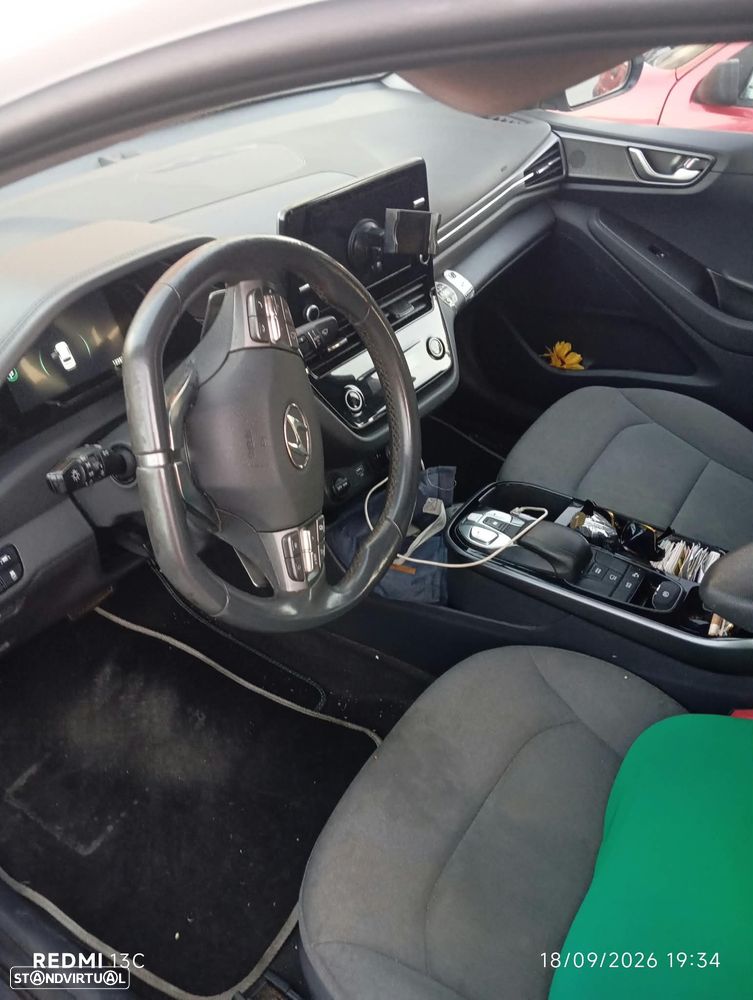 Hyundai Ioniq Premium - 7
