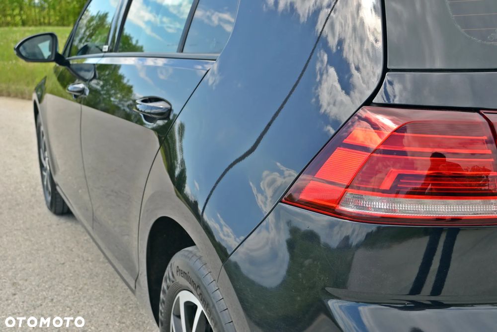 Volkswagen Golf - 12