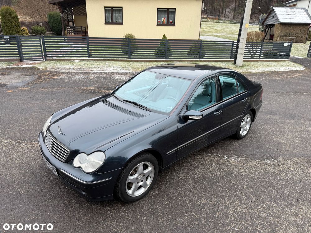Mercedes-Benz Klasa C 220 T CDI Avantgarde - 14