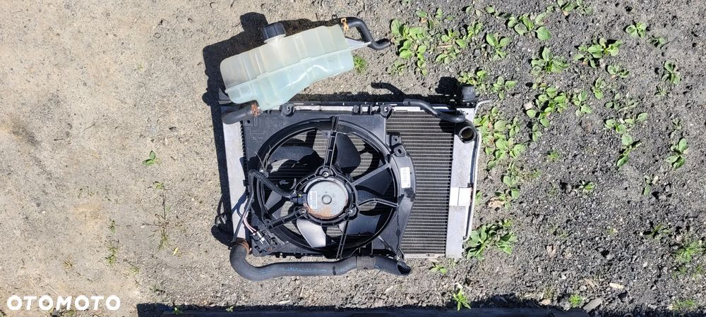 Renault Clio III lift 09-12 1.2 turbo Pas przedni chlodnica intercooler - 5