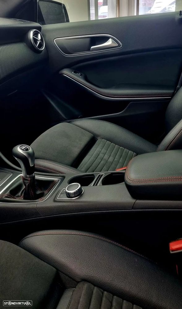 Mercedes-Benz A 180 - 4