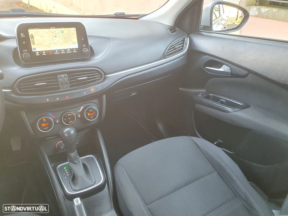 Fiat Tipo Station Wagon 1.6 M-Jet Lounge Tech J17 DCT - 34